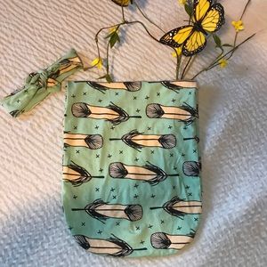 Baby swaddle